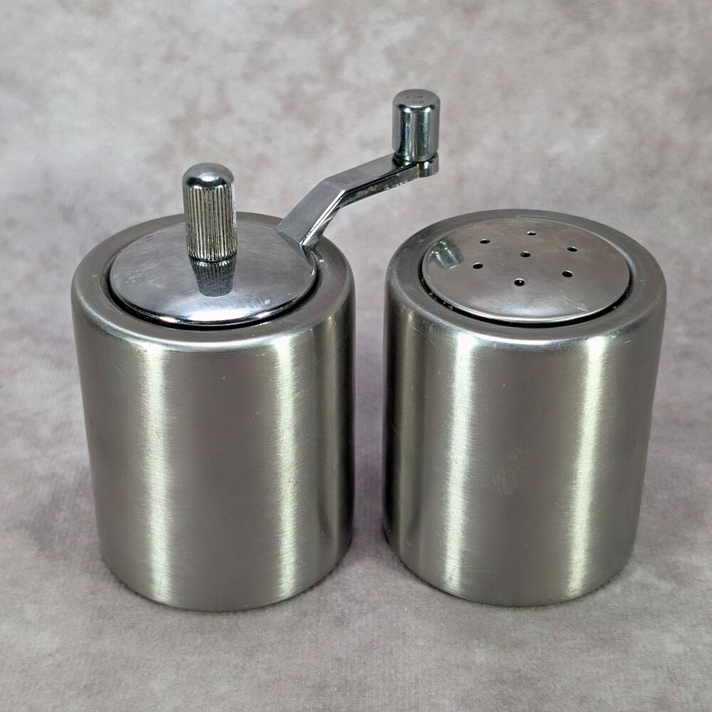 Vintage Stainless Steel Salt Shaker Mini Hand Crank Pepper Mill Grinder Set